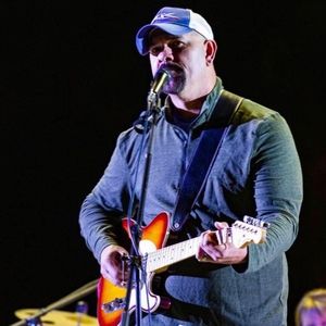 Meet your Posher, Tom